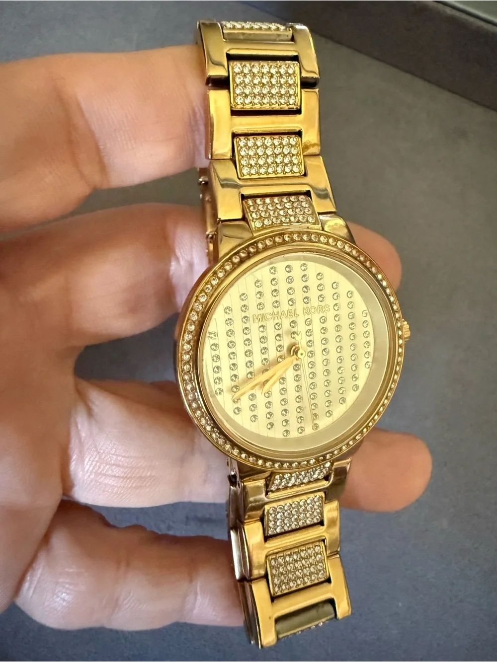 Michael Kors Gabbi MK3988 Gold Crystal Pavé Watch Gold Stainless Steel